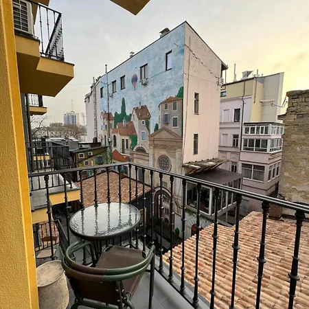 Apartment Ventimilia S Terrasoi Na Krushe Odesa