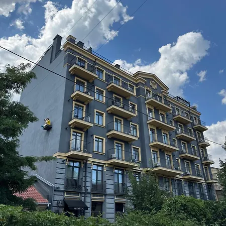 Ventimilia S Terrasoi Na Krushe